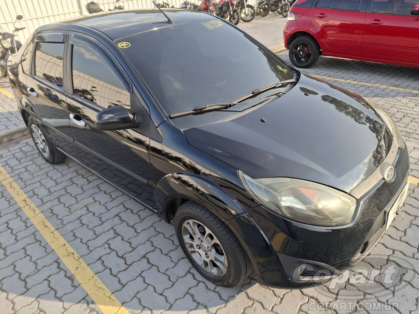 Ford Fiesta Sedan 2012 em leilão