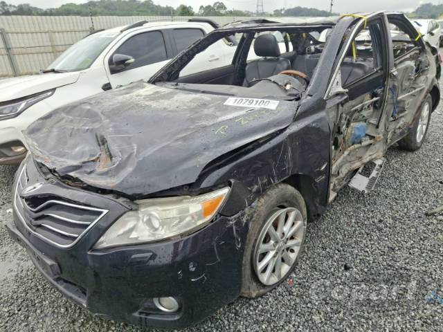 2010 TOYOTA CAMRY 