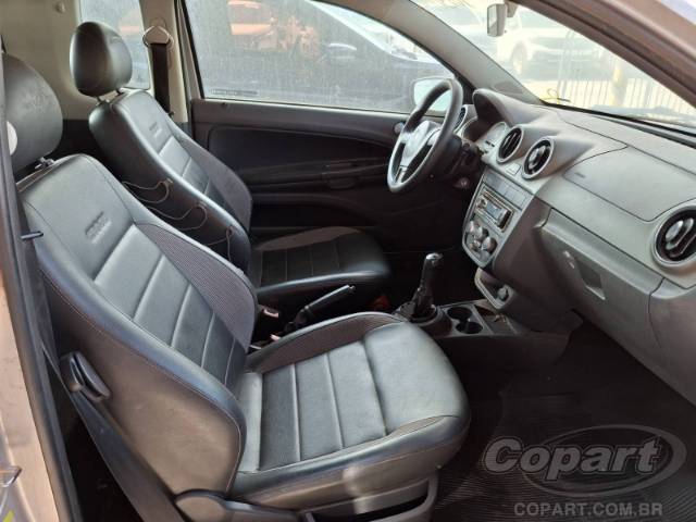 2013 VOLKSWAGEN SAVEIRO CE 