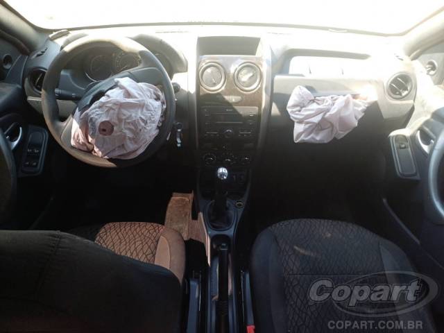 2019 RENAULT DUSTER 