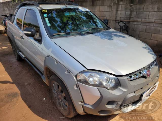 2015 FIAT STRADA CD 