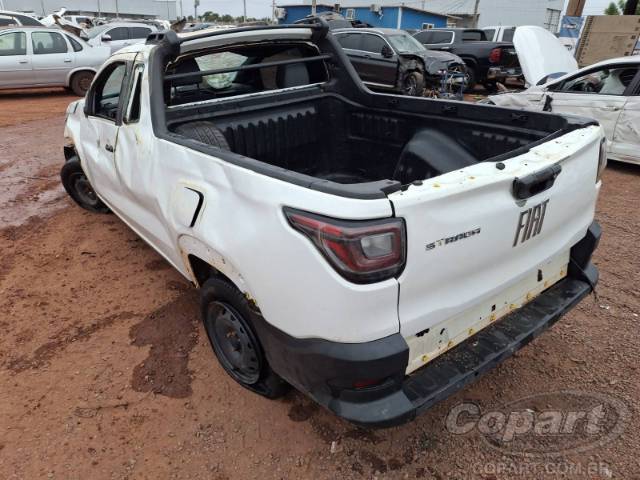2023 FIAT STRADA 