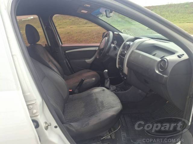 2018 RENAULT DUSTER OROCH 