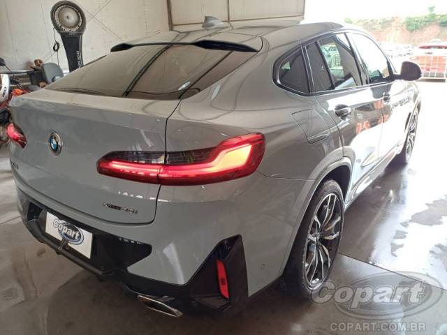 2022 BMW X4 