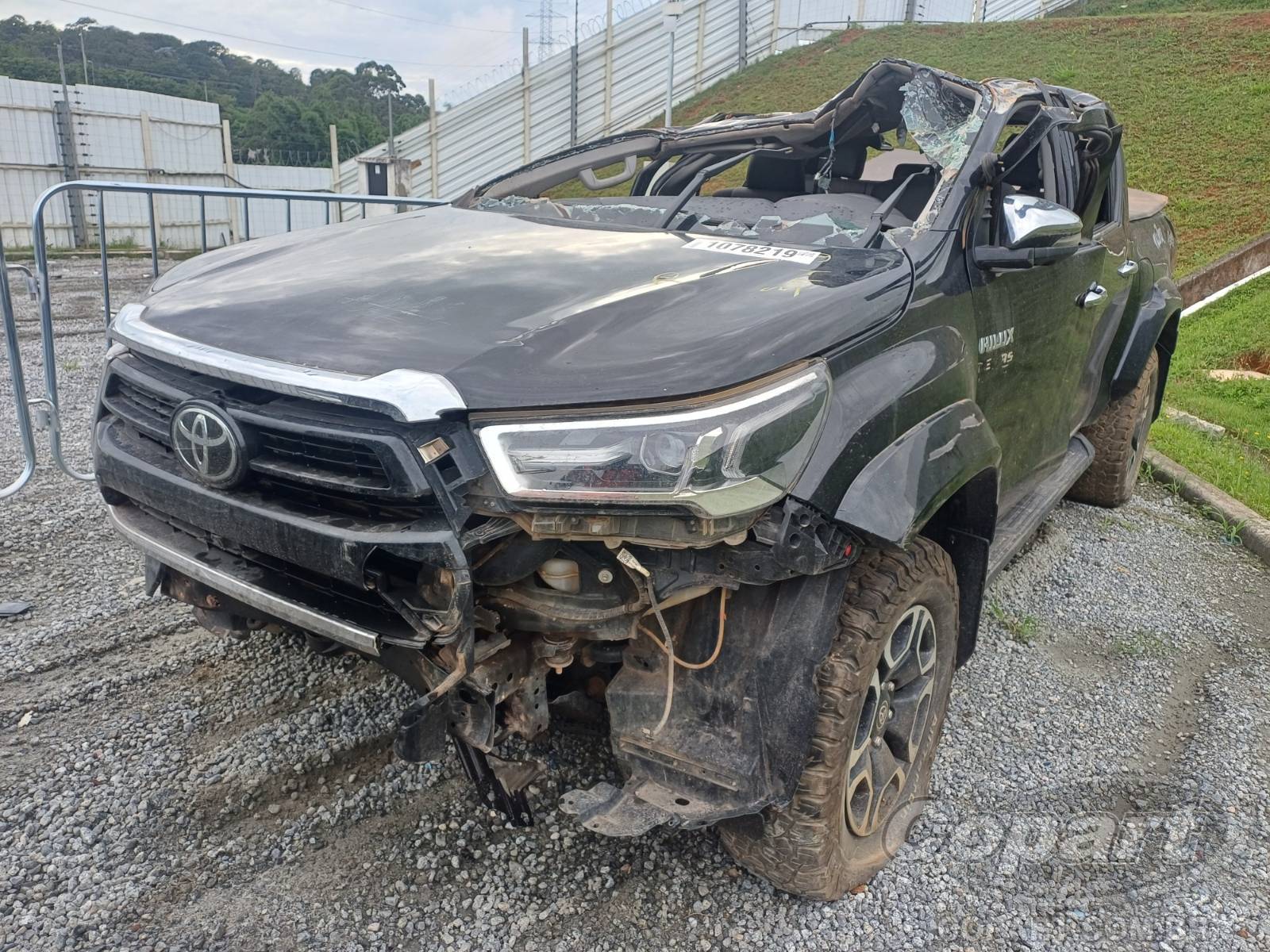Foto 2: 2025 TOYOTA HILUX CD
