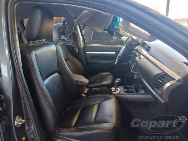 2021 TOYOTA HILUX CD 