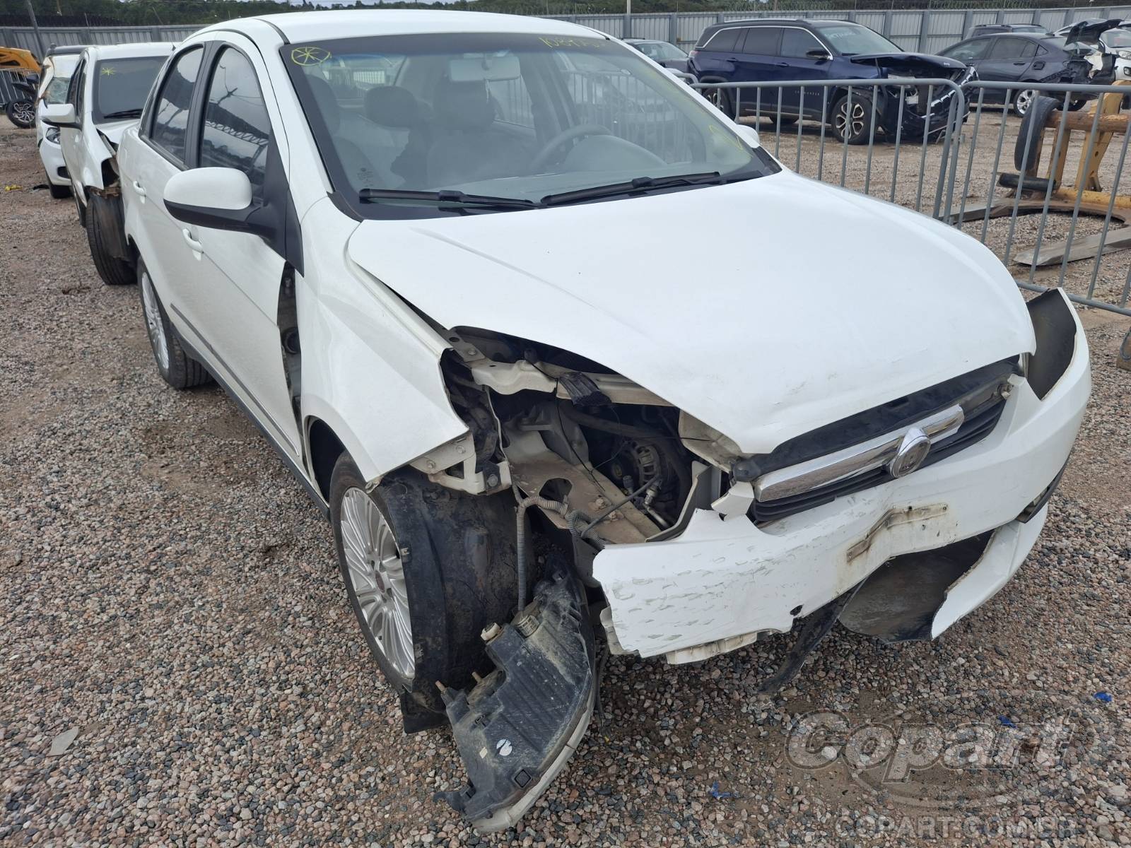 Veículo Fiat Grand Siena Fiat Grand Siena Essence 1.6 16V E.torQ 2015 2015 em leilão