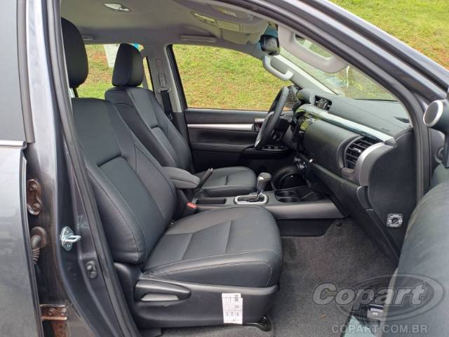 2025 TOYOTA HILUX CD 