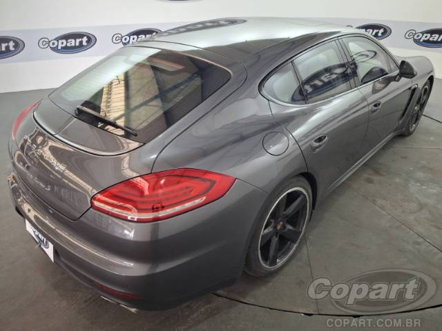 2015 PORSCHE PANAMERA 