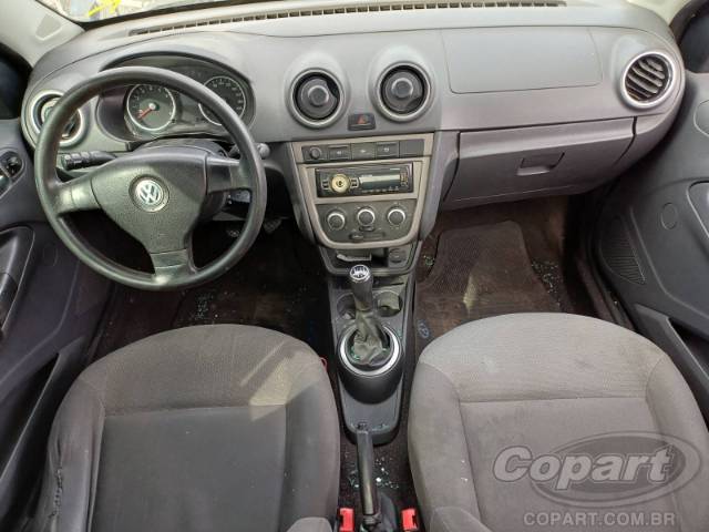 2010 VOLKSWAGEN VOYAGE 