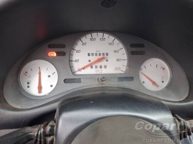 2002 CHEVROLET CORSA SEDAN 