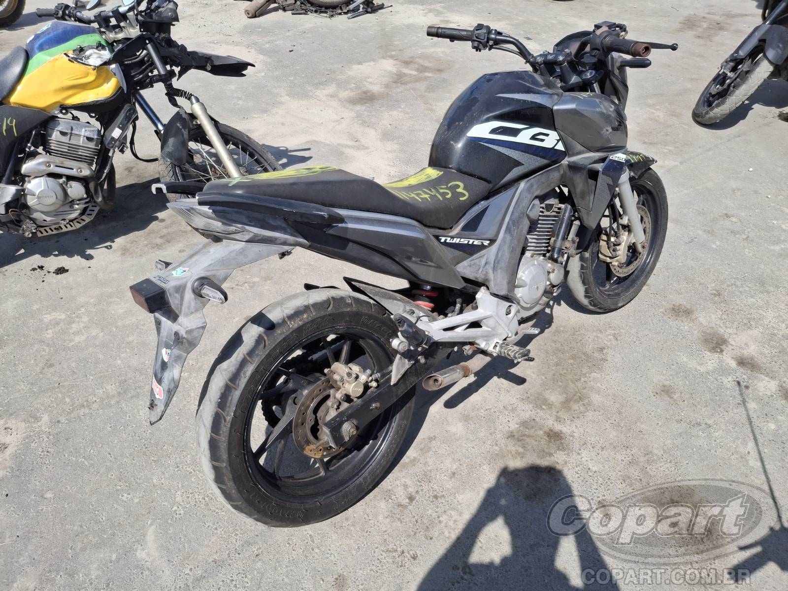 2019 HONDA CB 250 F — foto 4 de 10
