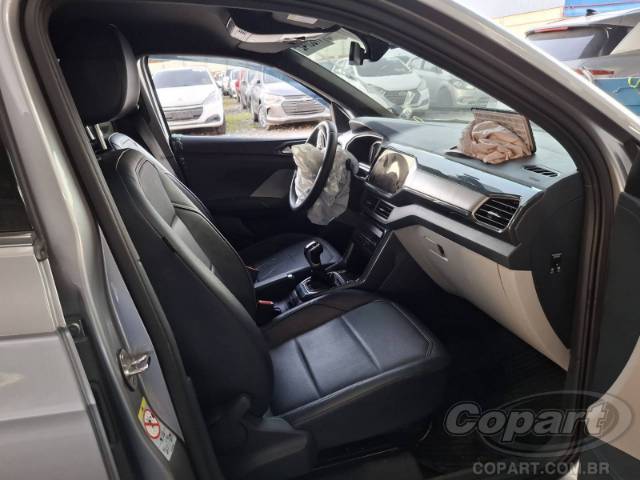 2024 VOLKSWAGEN T-CROSS 