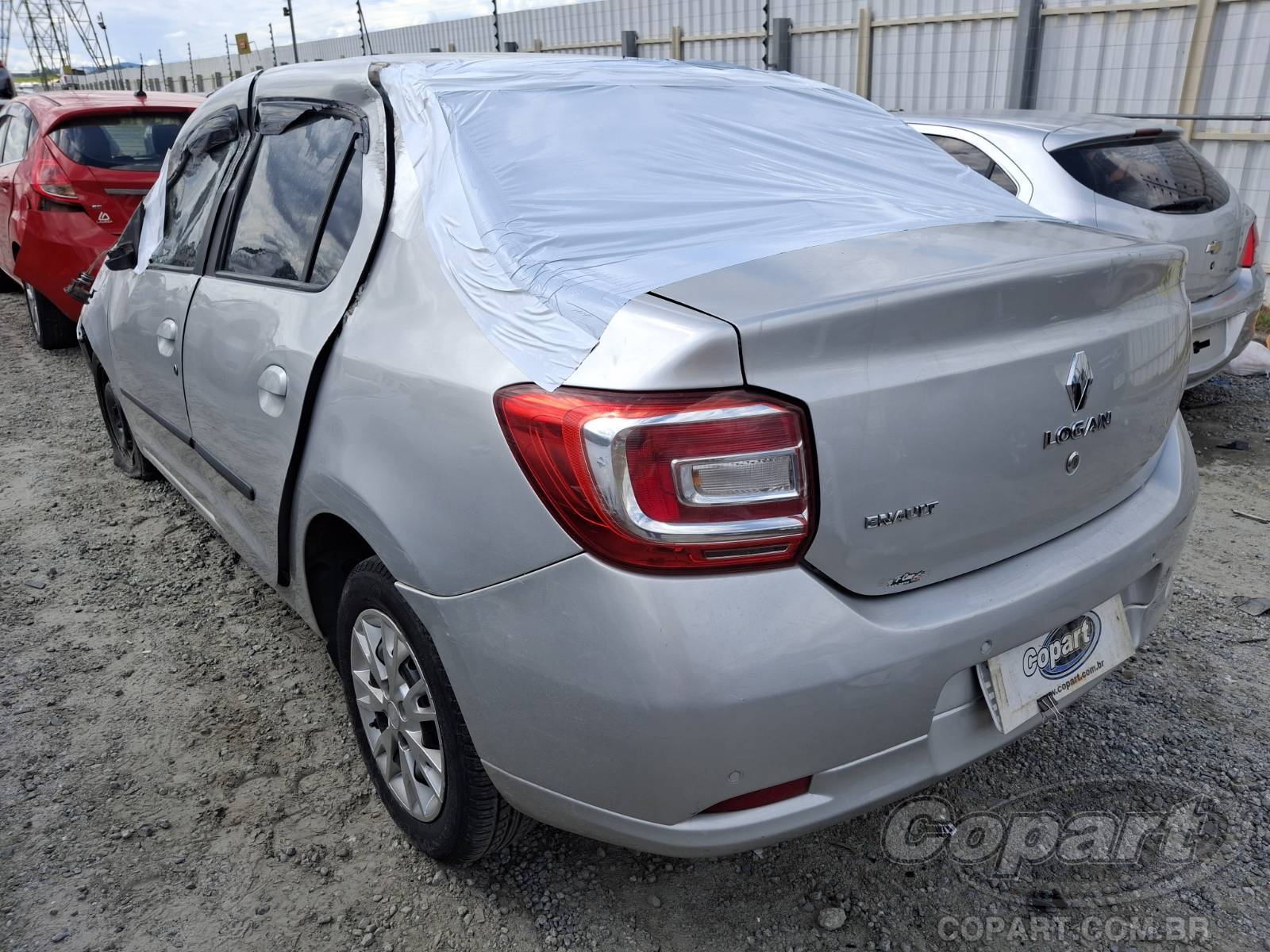 Foto 3: 2018 RENAULT LOGAN