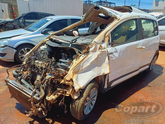 2017 VOLKSWAGEN FOX 