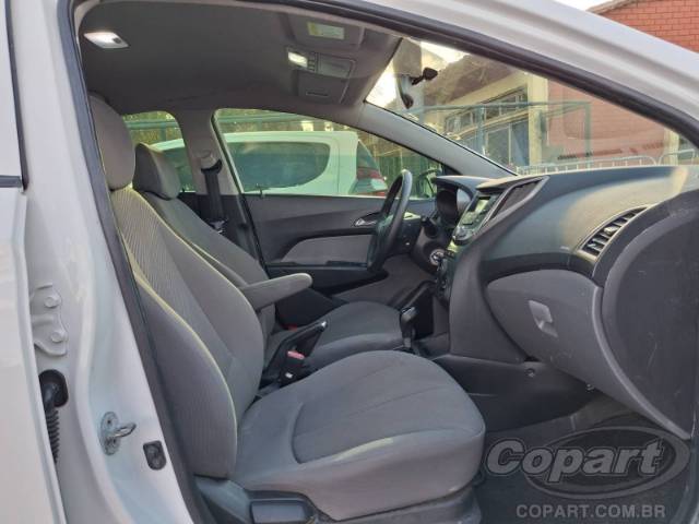 2014 HYUNDAI HB20 