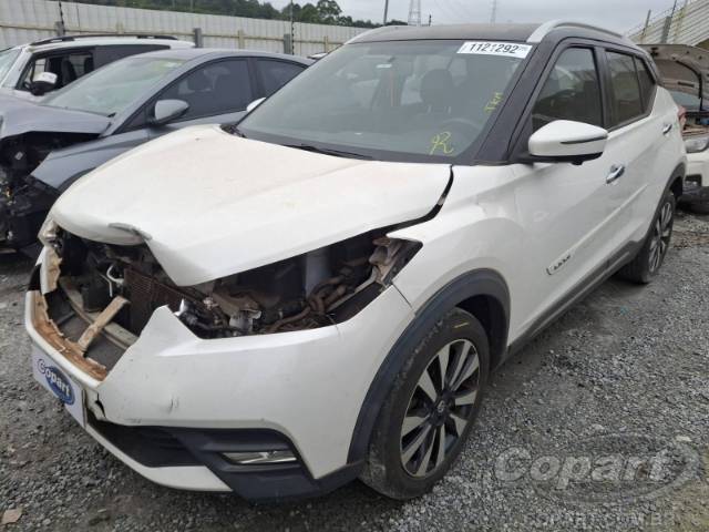 2018 NISSAN KICKS 