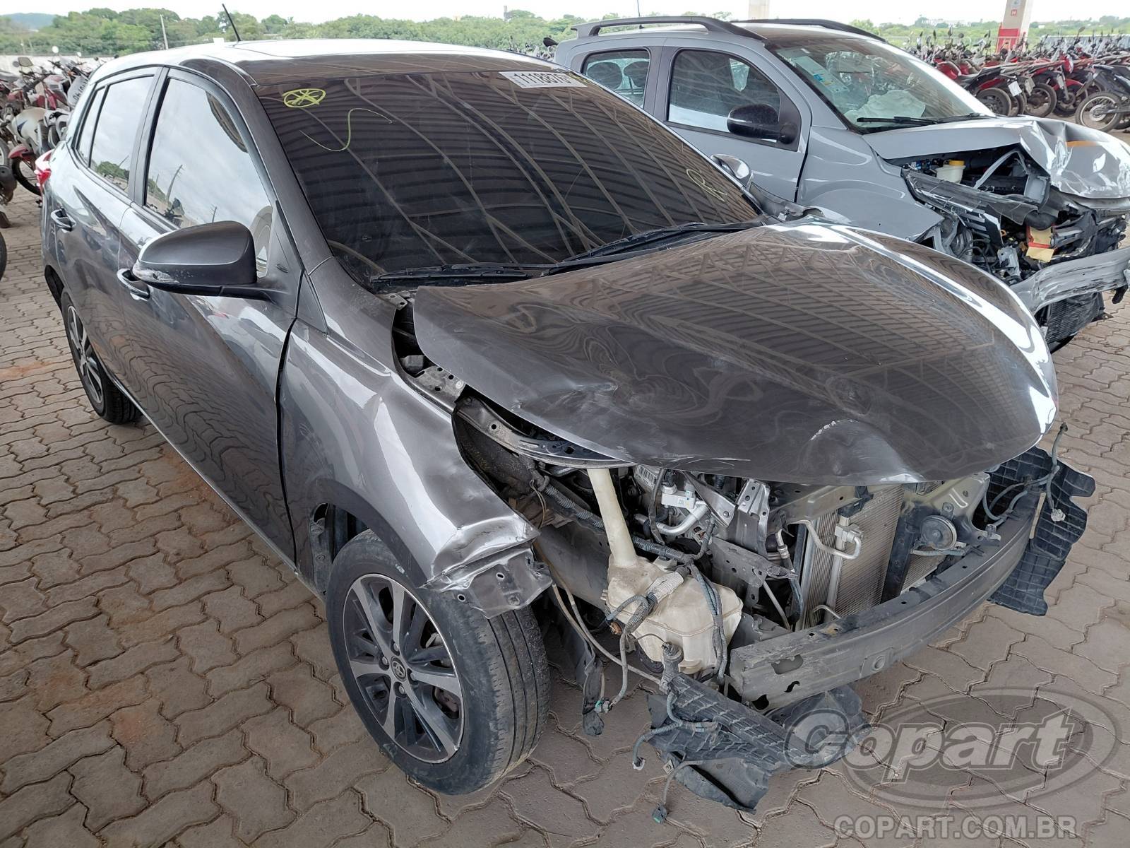 Toyota Yaris 2022 1.5 Flex - Danos de Colisão