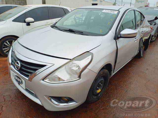 2016 NISSAN VERSA 