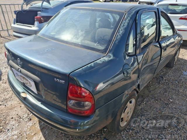 2005 CHEVROLET CLASSIC 