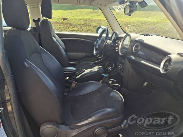 2013 MINI COOPER 
