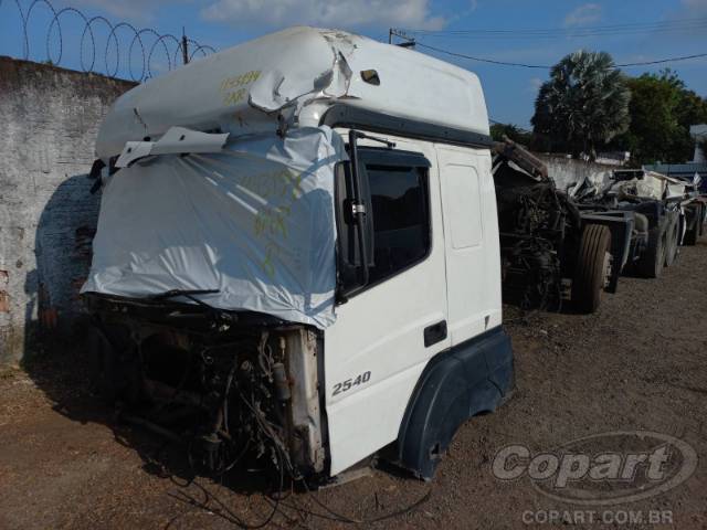 2008 MERCEDES BENZ AXOR 