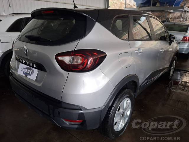 2021 RENAULT CAPTUR 