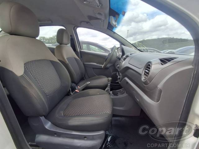 2015 FIAT GRAND SIENA 