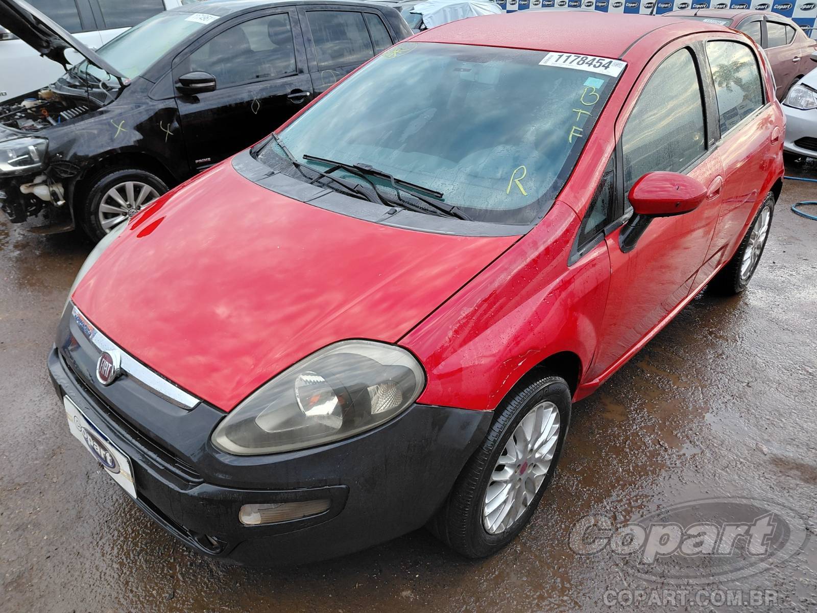 Foto 2: 2014 FIAT PUNTO