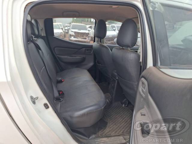2021 MITSUBISHI L200 TRITON 