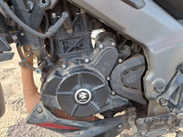 2025 BAJAJ DOMINAR 