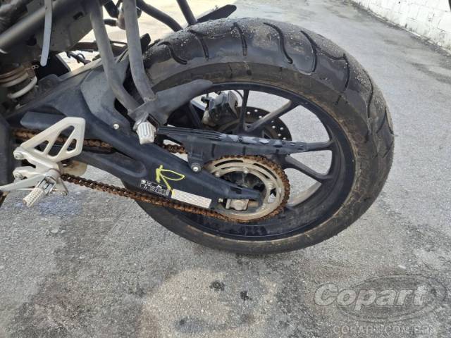 2025 YAMAHA YZF R15 