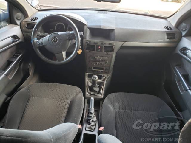 2011 CHEVROLET VECTRA HATCH 