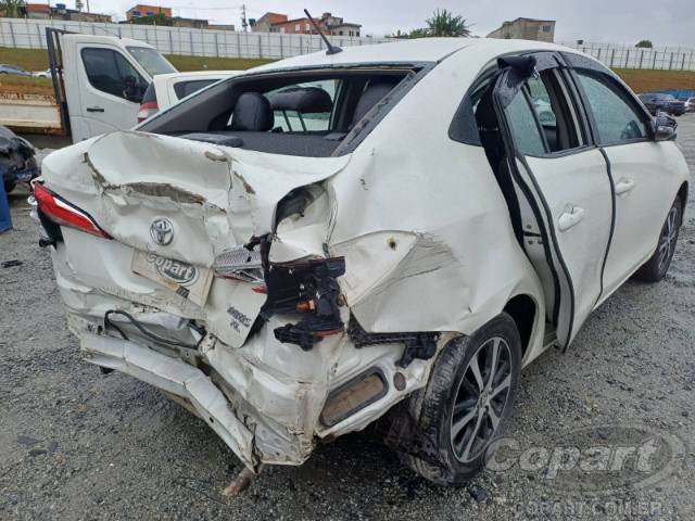 2020 TOYOTA YARIS SEDA 