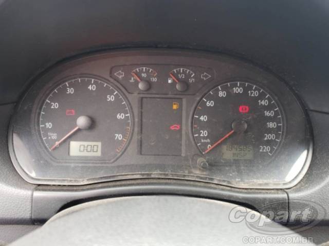 2005 VOLKSWAGEN POLO SEDAN 