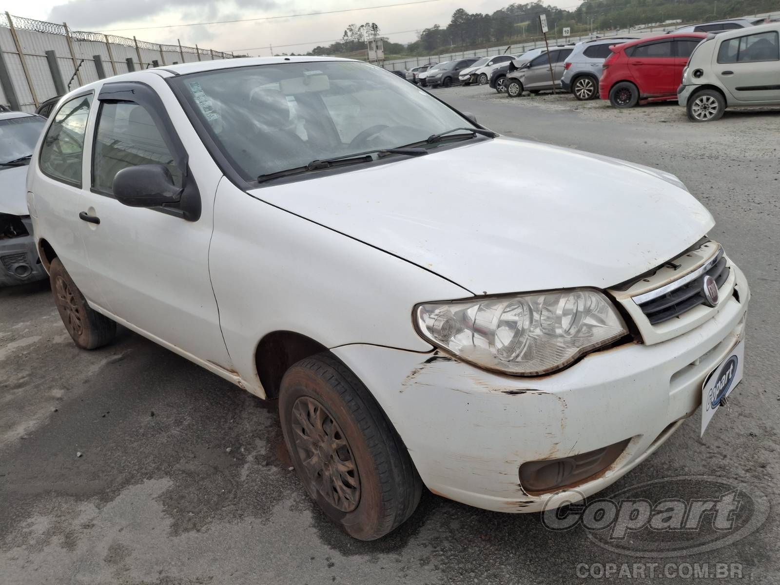 Veículo Fiat Palio Fiat Palio Fire 1.0 Fire 2014 2014 em leilão