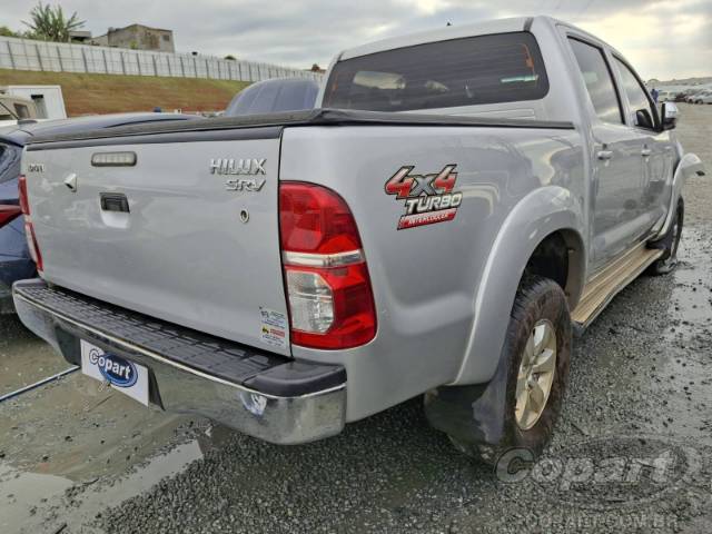 2013 TOYOTA HILUX CD 