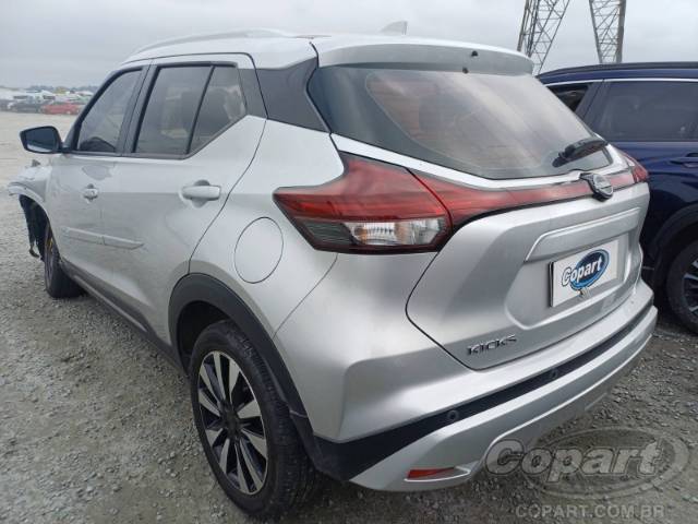 2024 NISSAN KICKS 