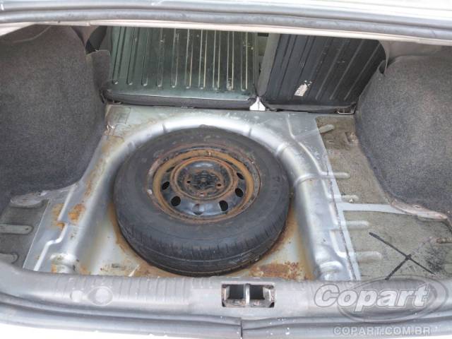 2006 FORD FIESTA SEDAN 