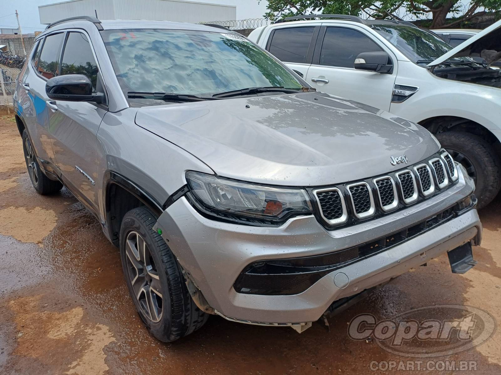 Veículo Fiat Compass JEEP COMPASS 2022 SUV Grandes 2022 em leilão