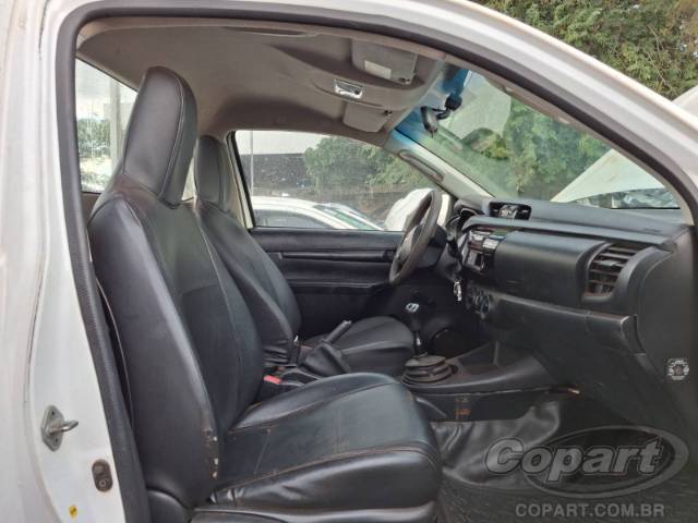 2017 TOYOTA HILUX CS 