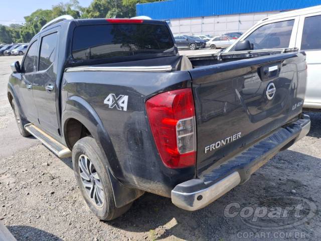 2021 NISSAN FRONTIER CD 