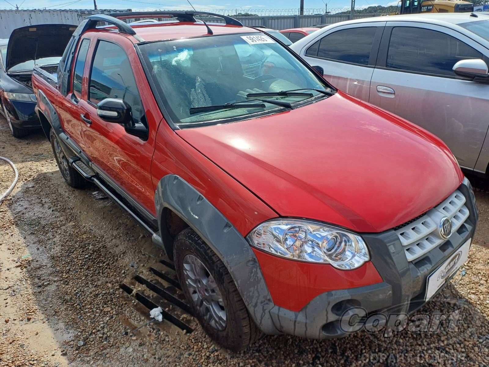 Veículo Fiat Strada Fiat Strada CE Adventure Locker 1.8 2010 Pequena Monta 2010 em leilão