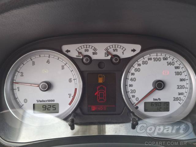 2011 VOLKSWAGEN GOLF 