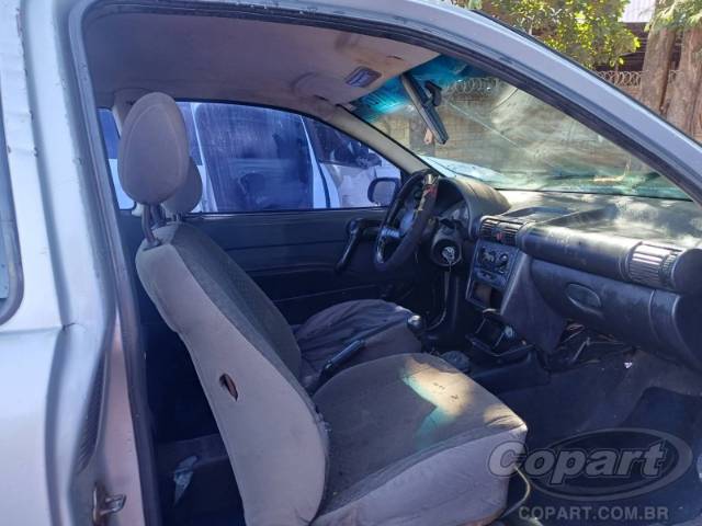 2000 CHEVROLET CORSA 