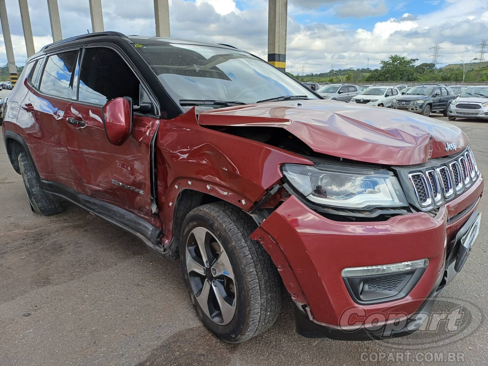 Veículo Jeep Compass Jeep Compass Longitude 2.0 16V Tigershark 2018 Médio Dano Lateral 2018 em leilão