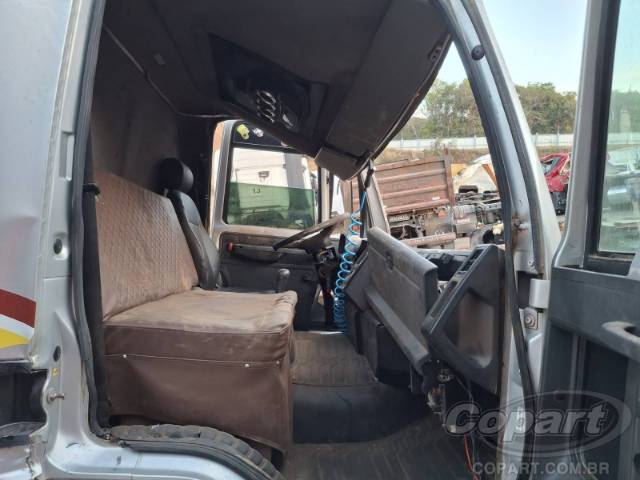 2013 FORD CARGO 816 