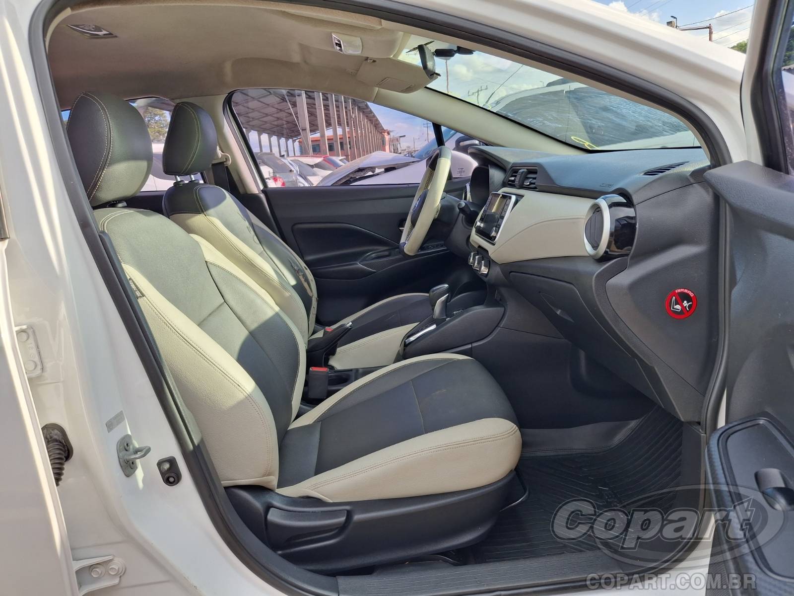 Foto 5: 2022 NISSAN VERSA