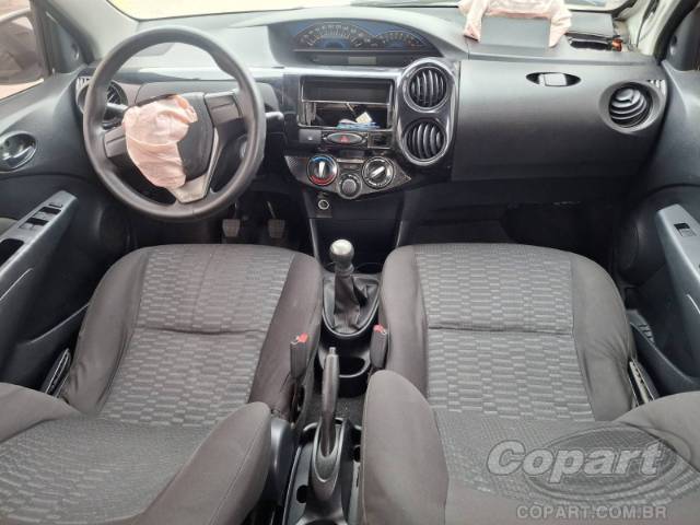 2016 TOYOTA ETIOS SEDA 