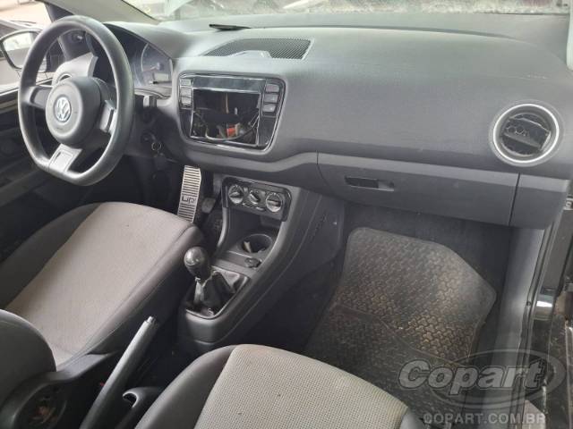 2015 VOLKSWAGEN UP 